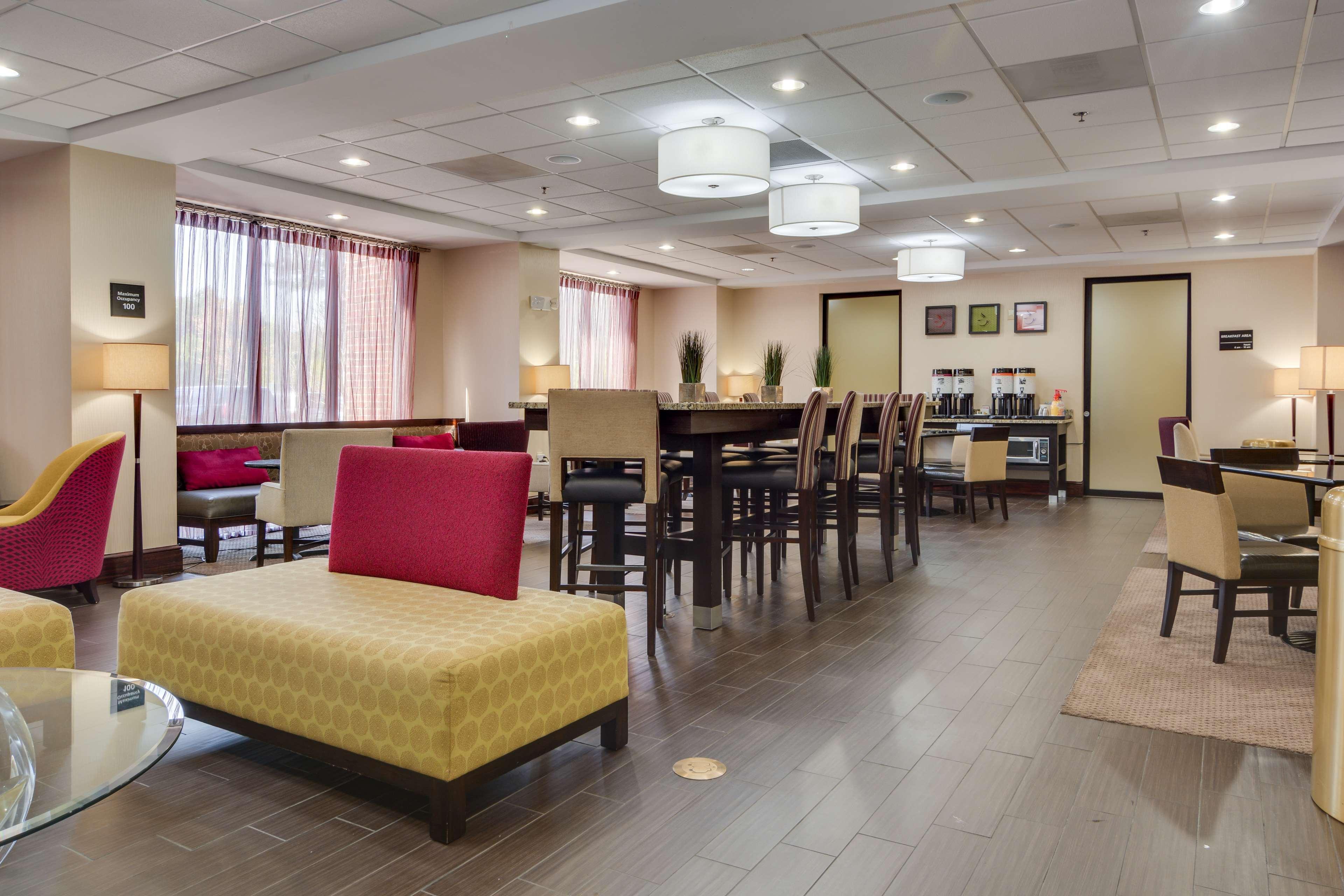 Hampton Inn Atlanta-Фейрберн Екстер'єр фото
