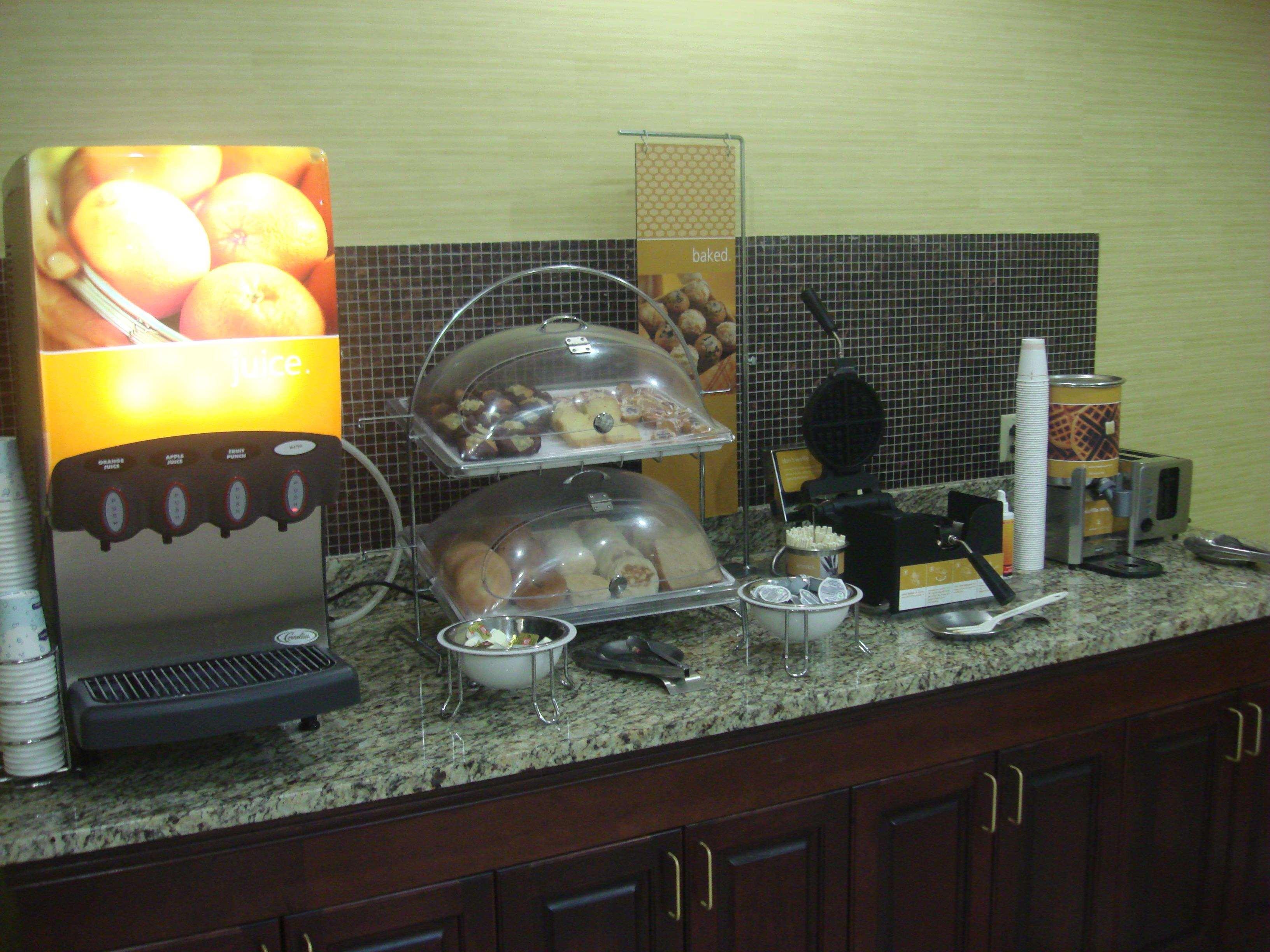 Hampton Inn Atlanta-Фейрберн Екстер'єр фото